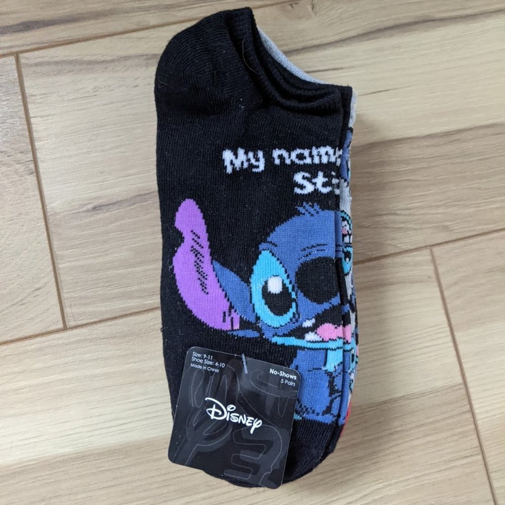 5 pairs of No Show Stitch Socks